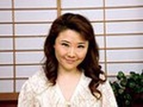 四十路・五十路！美熟女のカラダに翻弄される8時間×2枚組　サンプル画像02